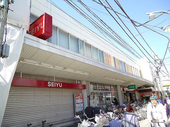 スーパー　西友 仙川店（スーパー）まで563m