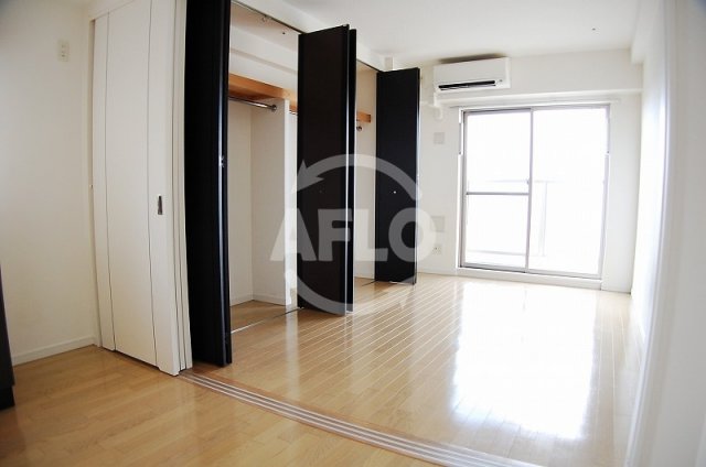 居室・リビング　エステムコート心斎橋EASTIIIエクシード　広い室内