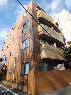 建物外観　「芦花公園駅」徒歩５分圏内★