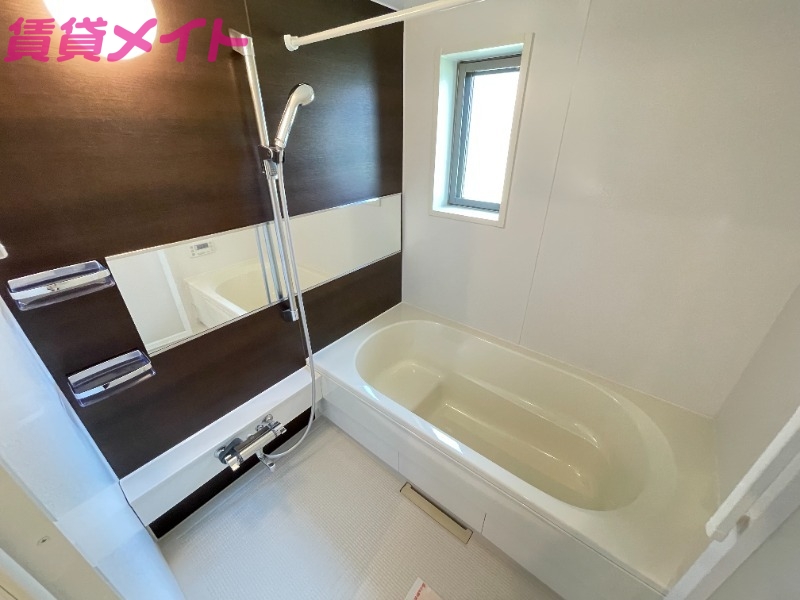 バス・シャワールーム　同型参考写真