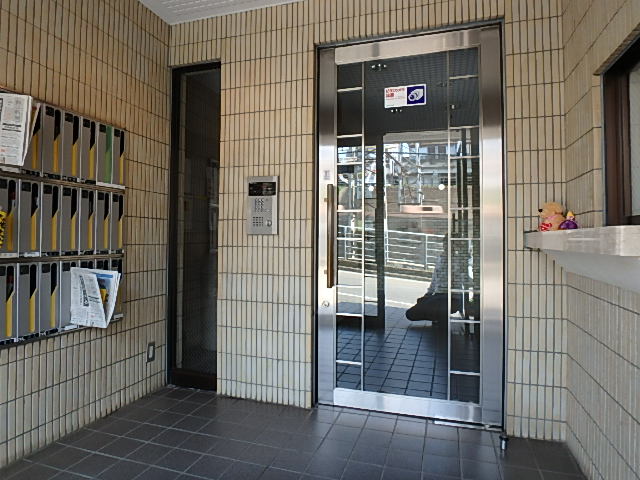 セキュリティ　オートロック付き