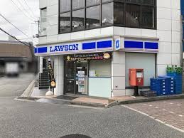コンビニ　ローソン ＪＲ宝塚駅前店（コンビニ）まで725m