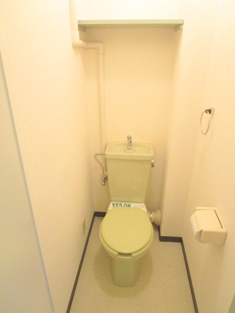 トイレ　★トイレ／同物件別号室写真★