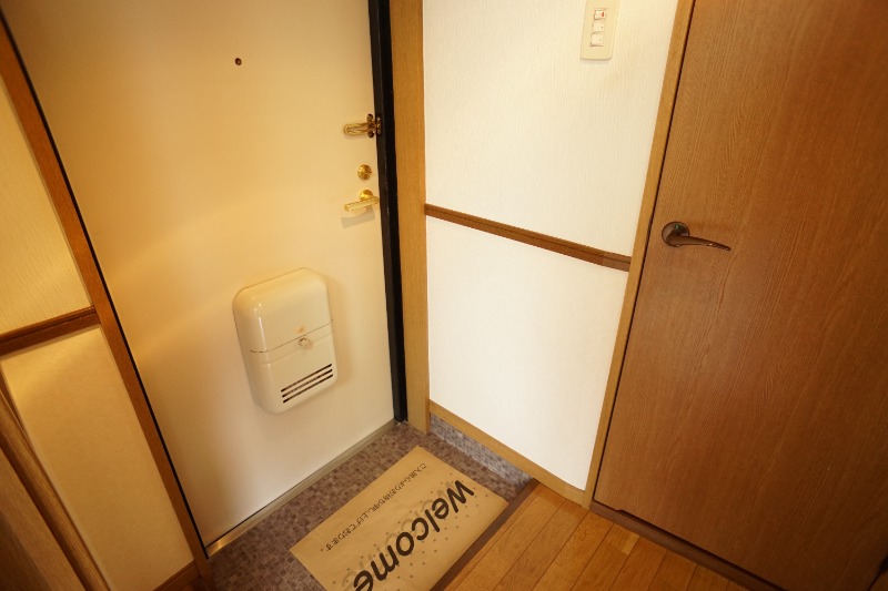 玄関　別号室