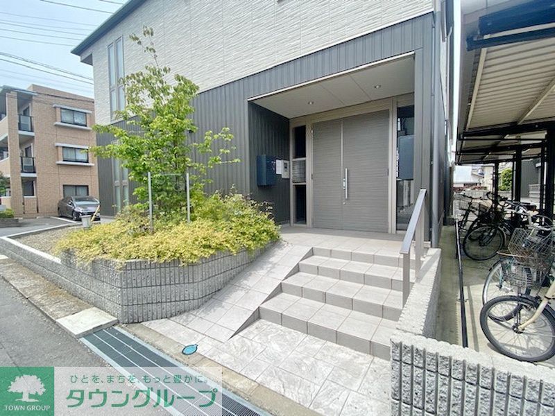 エントランス　エントランス