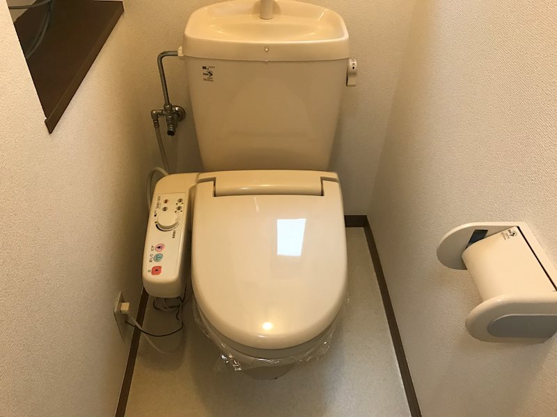 トイレ　別部屋