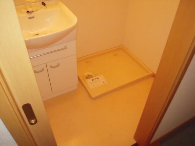 その他設備　洗濯機置き場室内です