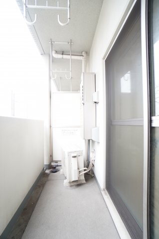 バルコニー　※同物件・反転タイプの写真です。