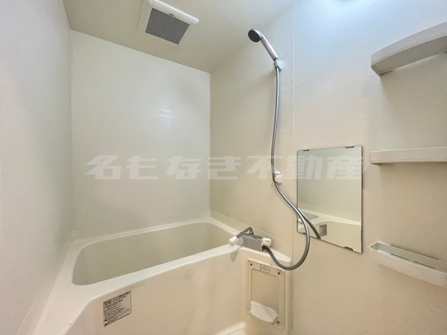 バス・シャワールーム　ゆったり過ごせるお風呂です