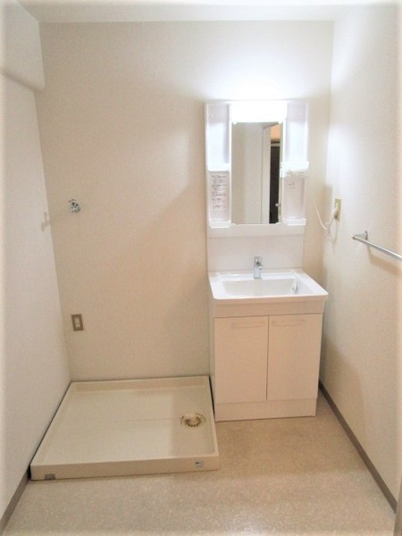 洗面設備　同一タイプ