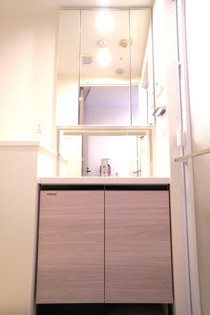 洗面設備　※写真は同タイプ住戸です。