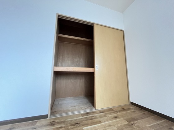 収納　※別号室の写真です