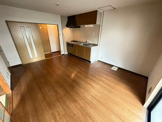 居室・リビング　※別号室の写真です