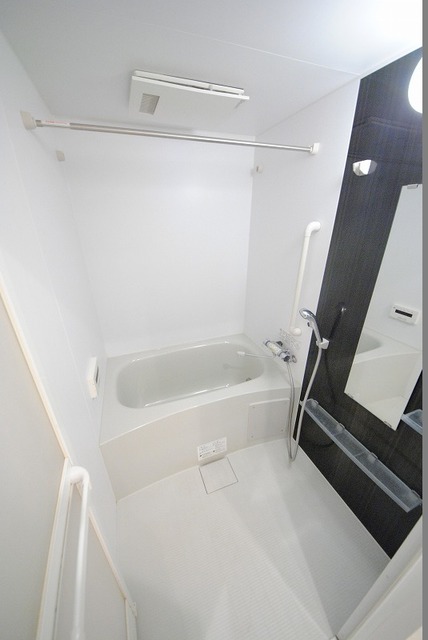 バス・シャワールーム　写真は５０２号室