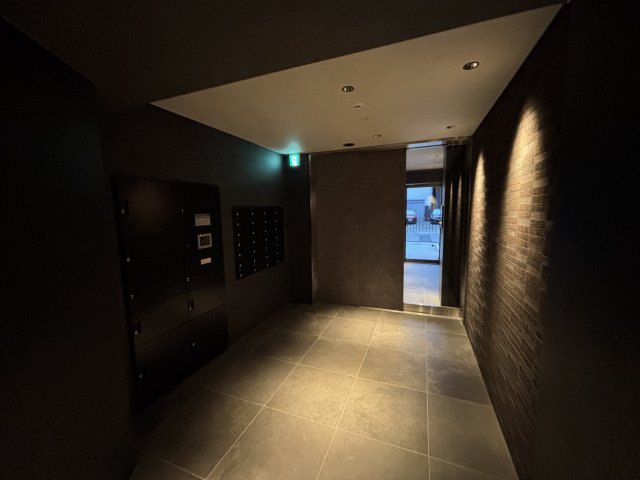 ロビー　建物の内部です