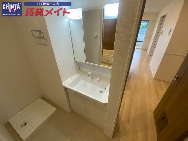 洗面設備　同タイプ部屋写真です。