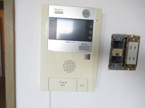 セキュリティ　ＴＶモニター付インターホン　※前回募集時2020年10月写真