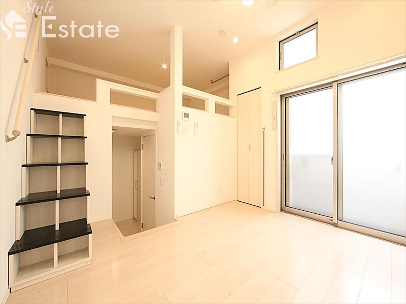 居室・リビング　内装