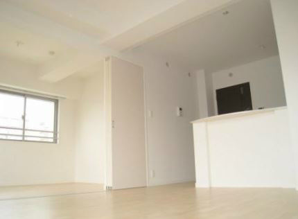 居室・リビング　別室参考写真。