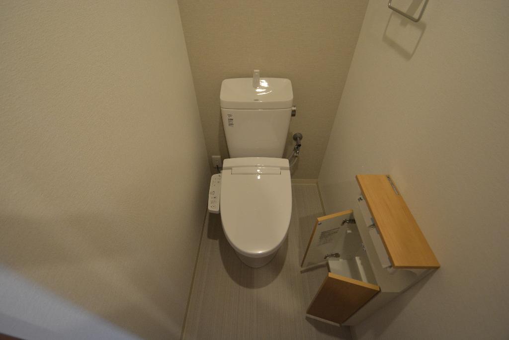 トイレ　シャワー付トイレ