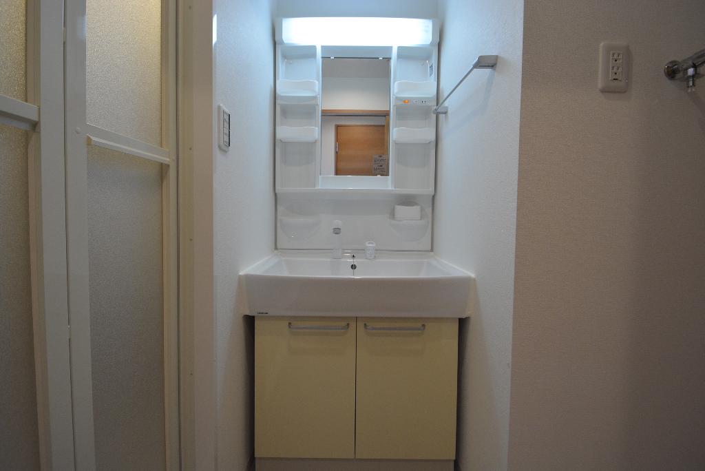 洗面設備　洗髪洗面化粧台