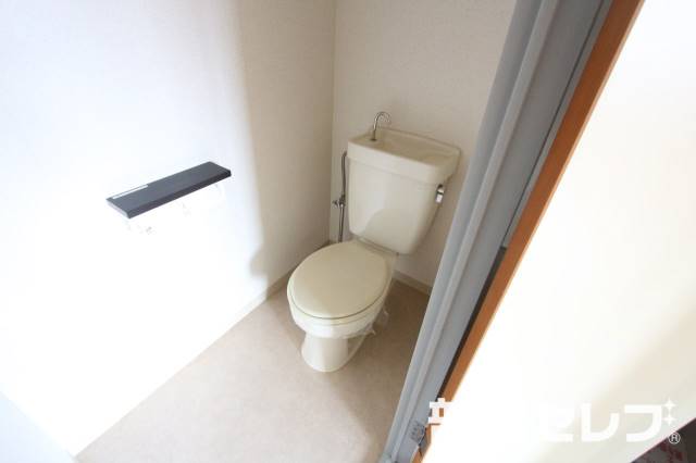 トイレ　３Ｇ号室内装写真参照