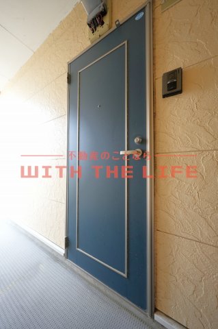 玄関　収納もある玄関です