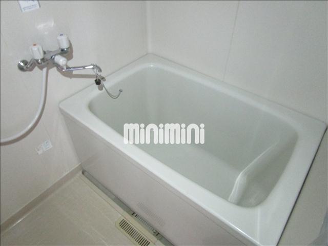 バス・シャワールーム　バスルームです。