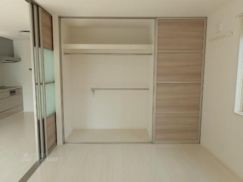 収納　クローゼット