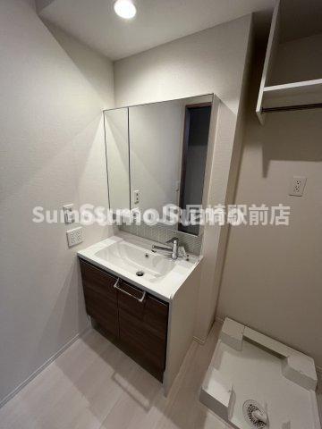 洗面設備　コンパクトで使いやすい洗面所