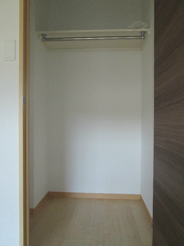 収納　ウォークインクローゼット