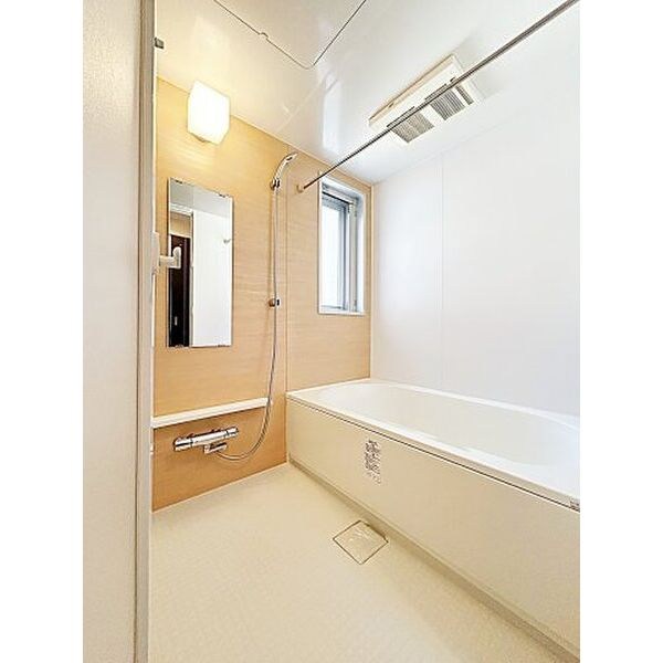 バス・シャワールーム　バスルーム