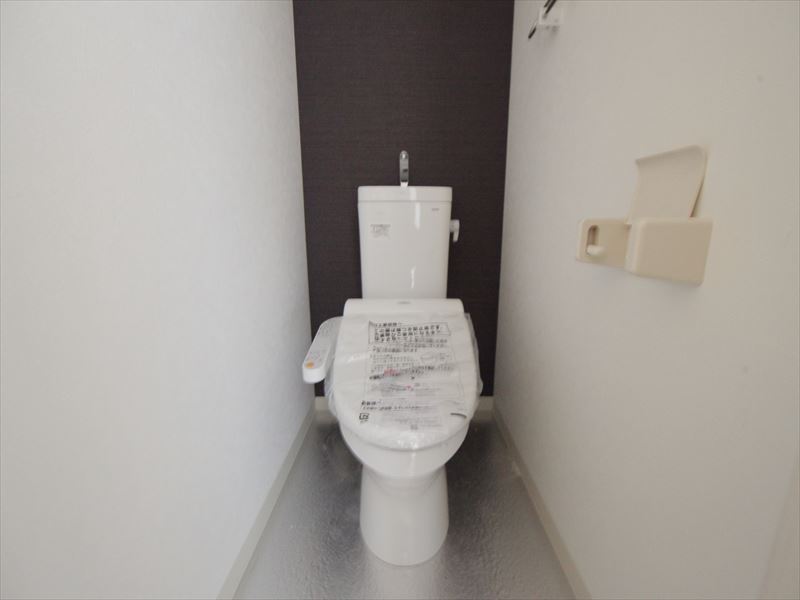 トイレ　温水洗浄便座