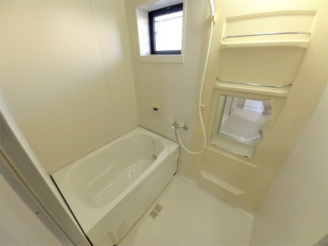 バス・シャワールーム　バス