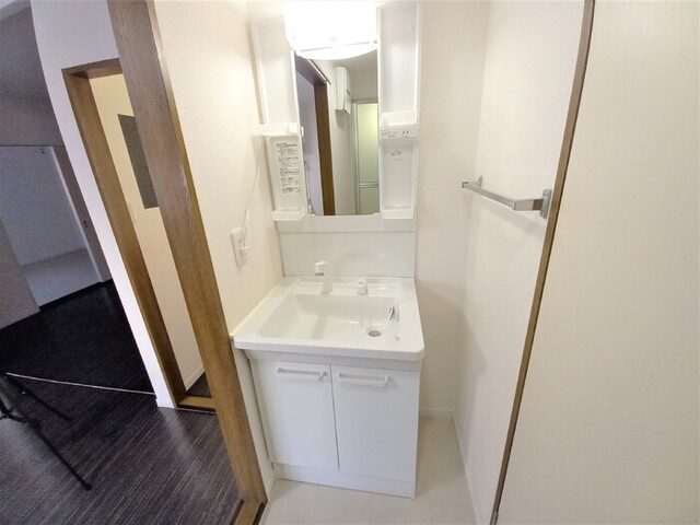 洗面設備　洗髪洗面化粧台