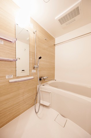 バス・シャワールーム　風呂