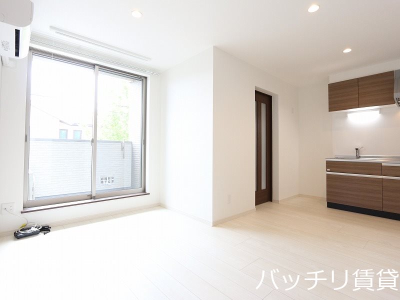 居室・リビング　同シリーズ物件写真の為、現況を優先致します。