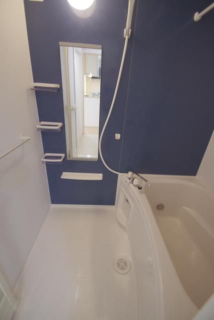 バス・シャワールーム　★ゆったりしたお風呂です★