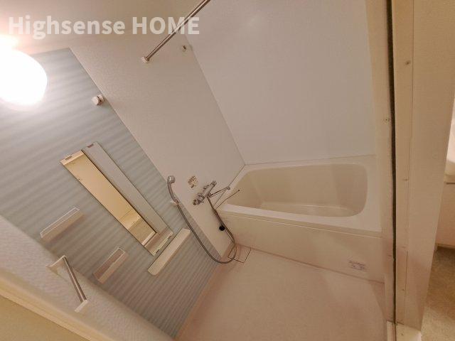 バス・シャワールーム　ゆったり過ごせるお風呂です