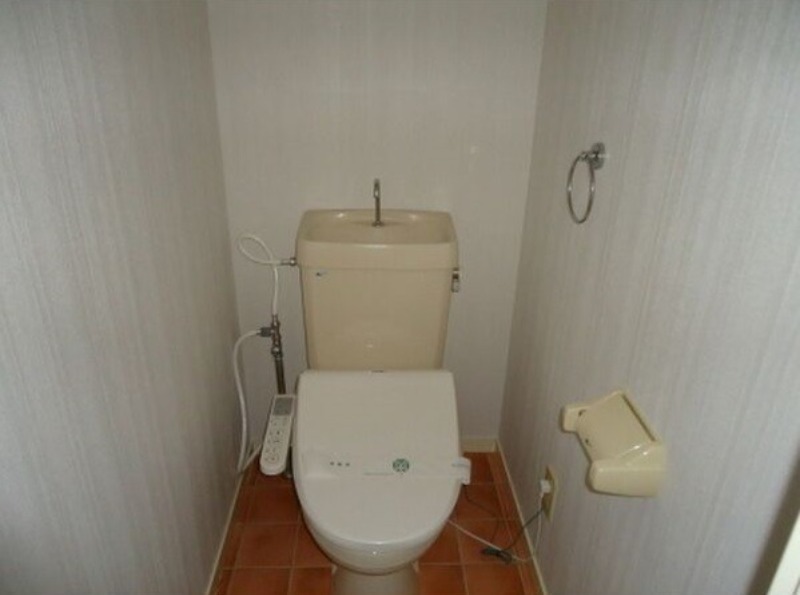 トイレ　別号室