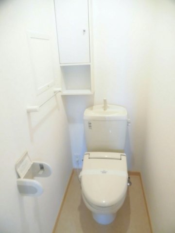 トイレ　清潔感のあるトイレです