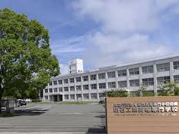 高校・高専　明石工業高等専門学校（高校・高専）まで700m