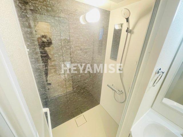 バス・シャワールーム　※同間取りの別の階のお部屋の写真です※