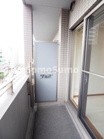 バルコニー　お洗濯にも便利なバルコニー付き