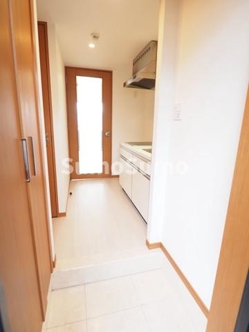 玄関　収納もある玄関です