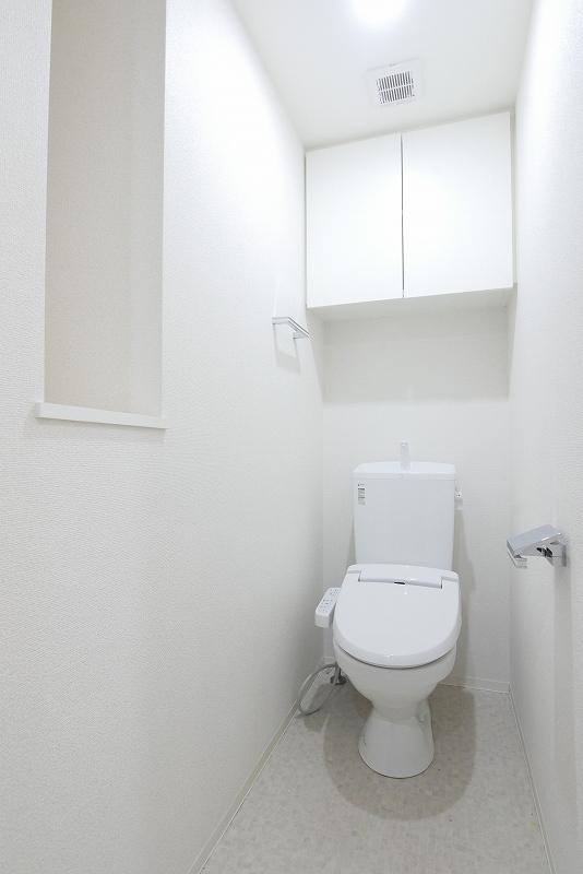 トイレ　別号室参考写真