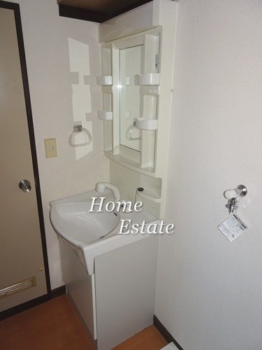 洗面設備　同仕様