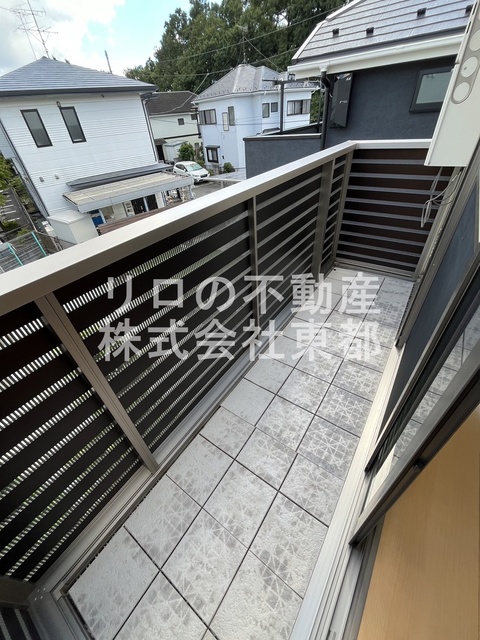 バルコニー　バルコニー付！お天気のいい日は洗濯物も気持ちよく干せます！