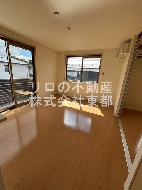 居室・リビング　リビングはゆったりくつろげる憩いの空間です♪