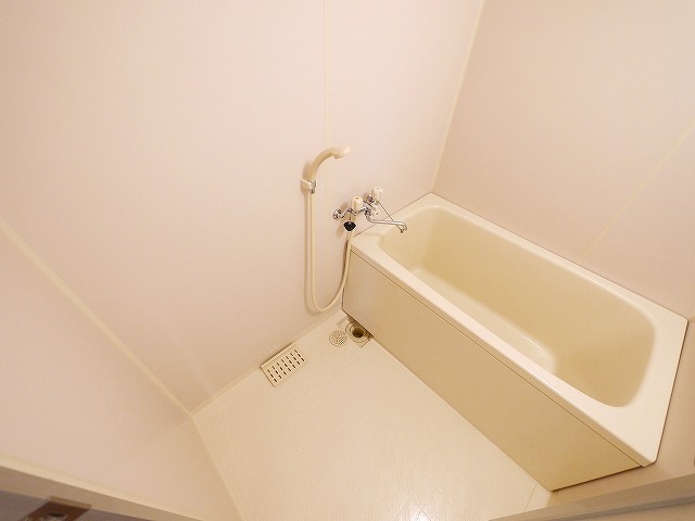 バス・シャワールーム　日々の疲れを癒すお風呂付です